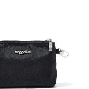 On the Go Daily RFID Pouch